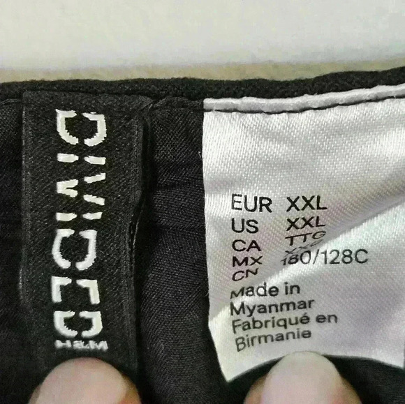 H&M Divided Black Sleeveless Wide Strap Cropped Vest Size XXL NWOT - Picture 5 of 10